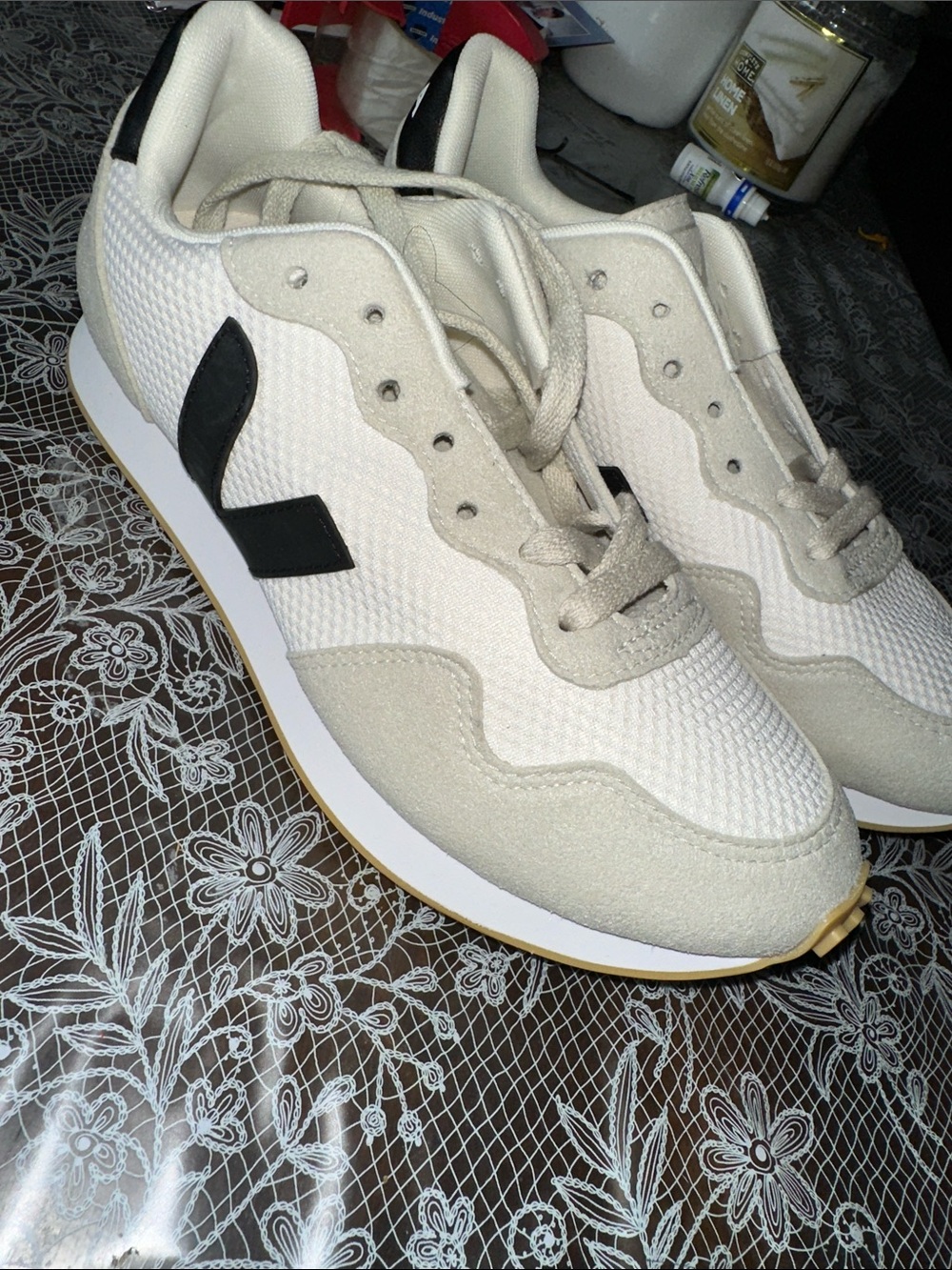 Veja Women’s Off-White Sneakers with Black V Detail and Gum Accents - Picture 4 of 4